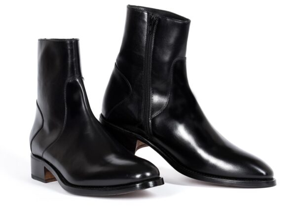 userfile_305_96_1_1636049125 Abbey Zip Boot